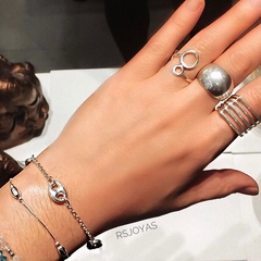 Pulsera rolo de plata italiana con tres dijes inflados ovalados de 19,5 cm largo - comprar online
