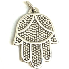 Dije plata inflada mano de fatima con puntitos labrados 4 cm alto x 2,5 cm ancho