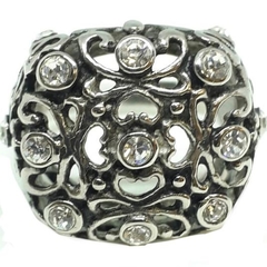Anillo cuadrado de acero calado con flores y cubic blancos nro. 21