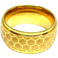 Anillo cinta de acero dorado de 10 mm con hexagonos labrados nro. 20 - tienda online