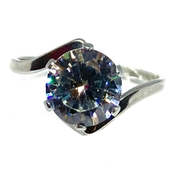 Anillo solitario acero con cubic transparente 8mm engrifado y ondas nro. 17