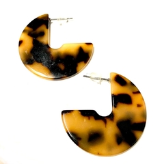 Aro media argolla color beige con animal print de 3,5 cm diametro