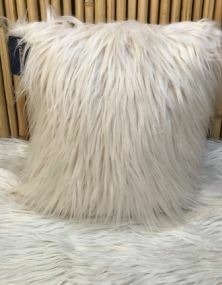 Almohadon piel importada pelo largo - tienda online