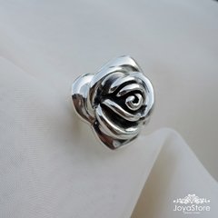 anillo modelo rosa de plata