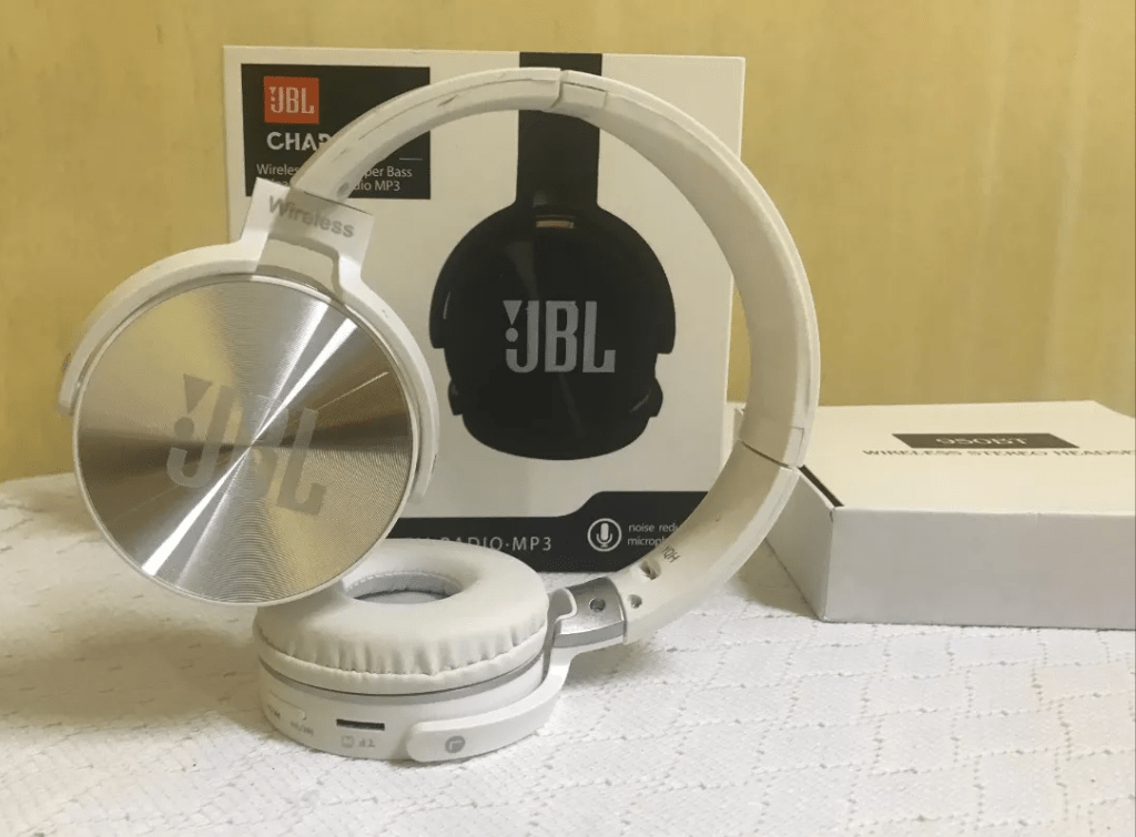 JBL Endurance DIVE | Fones de ouvido esportivos intra-auriculates sem fio à  prova d'água com MP3 player