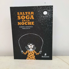 Saltar soga en la noche