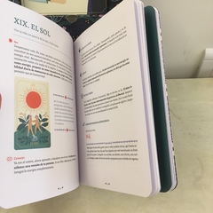 Magas Ilustradas: Libro de tarot + Mazo ilustrado en internet