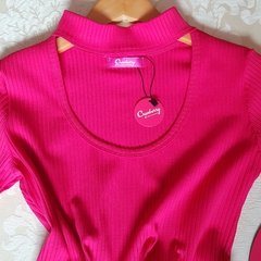 Blusa Choker Canelada na internet