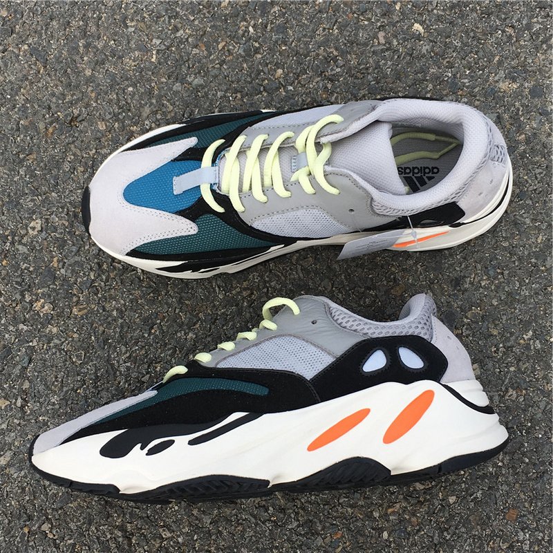 adidas 700 og