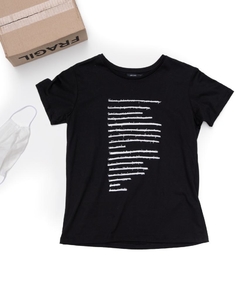 Remera TACHON negra