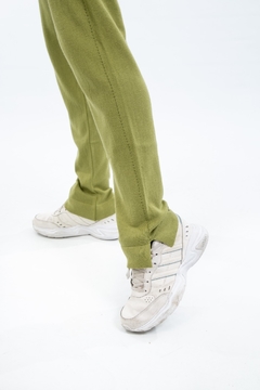 Pantalón CURIOSIDAD verde seco - comprar online