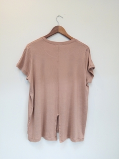 Remera LILA nude - comprar online