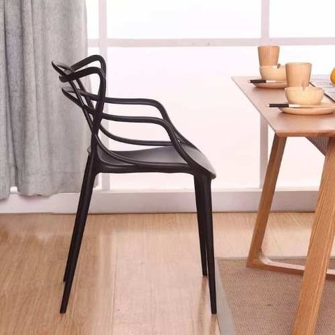 Silla Master Negra Polipropileno - comprar online