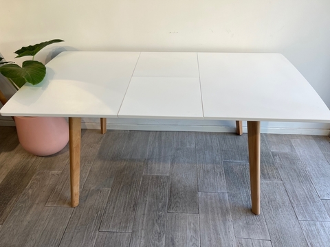 Imagen de Mesa Extensible Tulip 160 a 200 Blanca