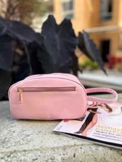 COSMETIQUERA LEON ROSADO CAMUFLADO - tienda online