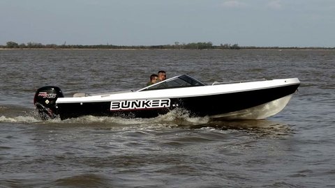 Bunker 630 Open en internet