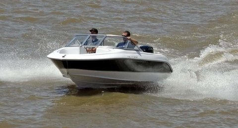 F175 Sport - comprar online