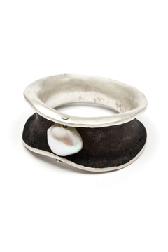 ANILLO ANTICLASTIC CON PERLA DE RIO. PLATA 925