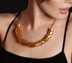 COLLAR HILO CHATO DORE CORTO - La joyeria