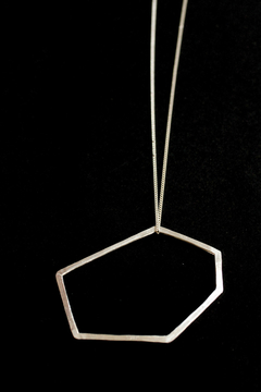COLLAR PENTAGONAL CORTO. PLATA 925 - comprar online