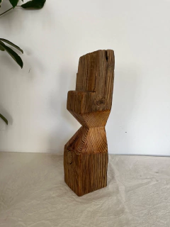 Totem pinotea 2