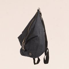 Mochila BÁVARO Lisa Azul con Negro - comprar online
