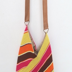 Bolso Picos TAPUAETAI Rayas Fucsia, Naranja, Marrón y Amarillo con Tira Marrón en internet