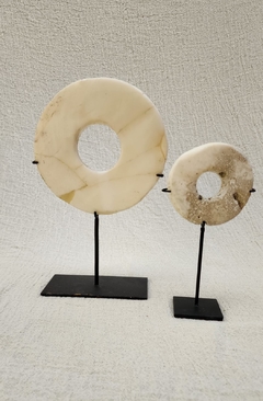DEL172 - Conchas pulidas en pedestal 16cm