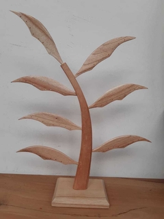ESC088- Escultura Arbol en madera- 35cmx52cmH-Color CLARO