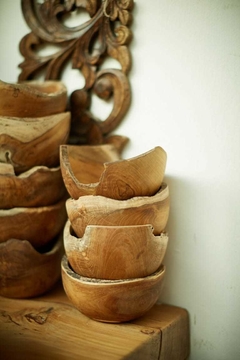 MAT016-Bowl irregular de teca 15cm x10cm H - comprar online