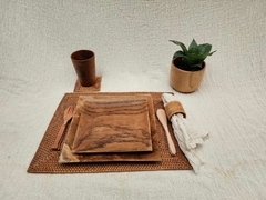 MAT196- Plato cuadrado de teca-20cmx20cm - comprar online
