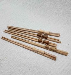 MAT107- Palito sushi de teca. 23cm - comprar online