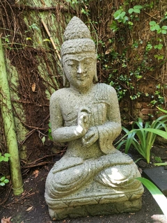 PIE257- Buda sentado de piedra volcánica 80cm