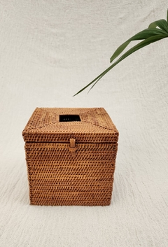 RRR134 - Porta tissue ratan Halus cubo en internet