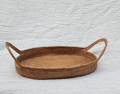 RRR555- Bandejita de ratan oval con manijas 40cmx30cmx4cm