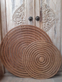 RRR466- Juego de tres discos de ratan calado color NATURAL 1m- 70cm-50cm - comprar online