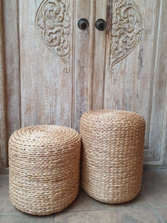 VTN004- Puff de Jacinto de agua 40cm x50cmH en internet