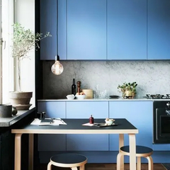Azul