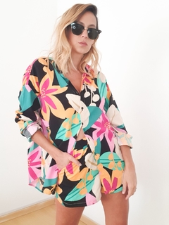 camisa Geo flores - comprar online