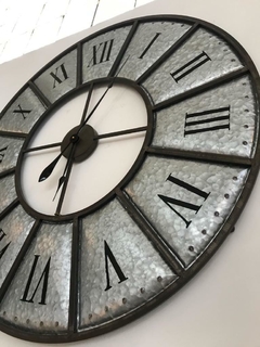 RELOJ DE CHAPA - Le Chateau Diseño