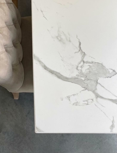 MESA DEKTON AURA CON PATA BARROCA en internet