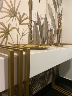 RECIBIDOR LAQUEADO BLANCO CON HIERRO DORADO - comprar online
