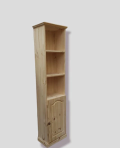 Biblioteca con puerta