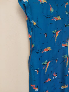 Vestido azul estampado en internet