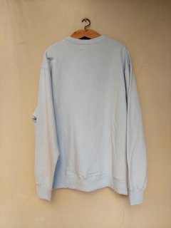 Buzo oversize con texto bordado - Beso - visitaelalmacen