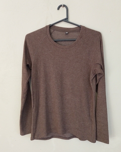 Buzo marrón - Uniqlo - Talle M