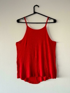 Musculosa roja en internet