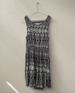 Vestido corto con espalda escotada