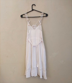 Vestido blanco con puntillas - visitaelalmacen