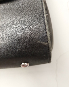 Cartera de cuero con tachas - Lazaro - comprar online